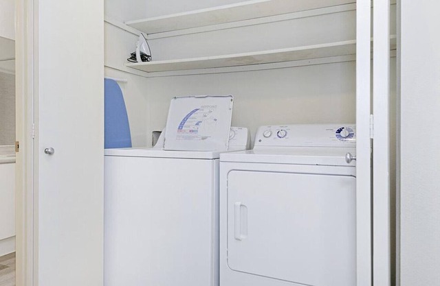 Landing at Signature Pointe - 1 Bedroom in Downtown Kent