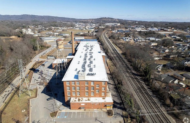 Landing at The American Spinning Mill - 2 Bedro.