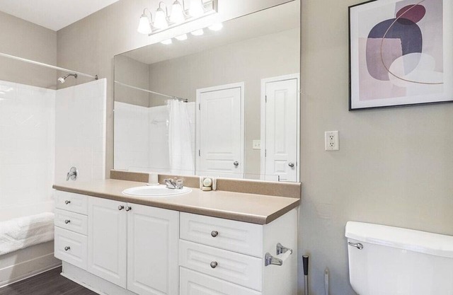 Landing at The Berkeley - 1 Bedroom in Downtown Duluth