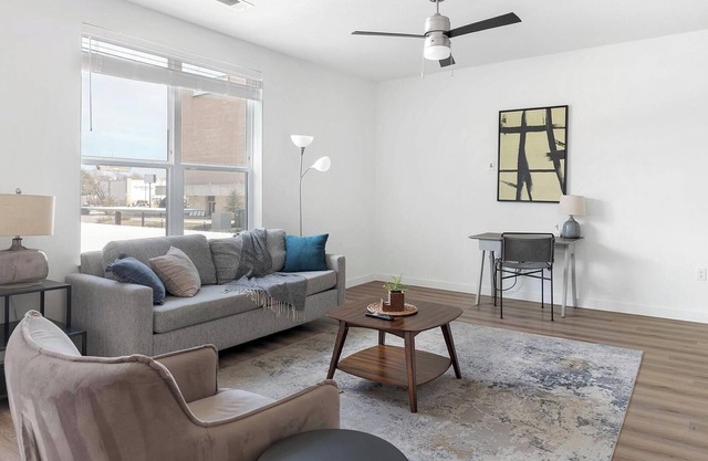Landing at The Draper - 1 Bedroom in Garland