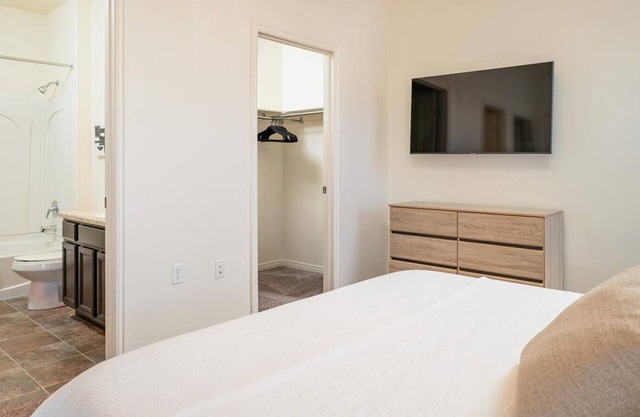 Landing at Viewpointe - 2 Bedrooms in Downtown Pleasant Grove