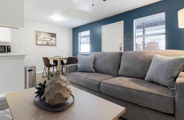 Landing at Villa de Oro - 1 Bedroom in South Sa.