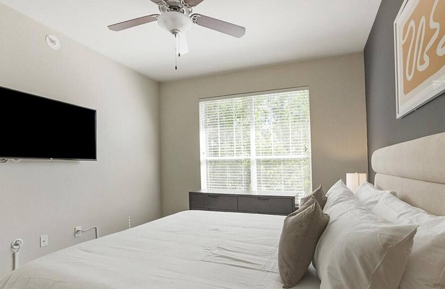Landing at Whispering Pines Ranch - 1 Bedroom in Alden Bridge
