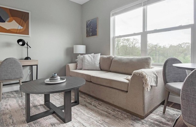 Landing at Whispering Heights - 1 Bedroom in Ed.