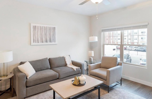 Landing at Willow Glen Lofts - 2 Bedrooms in Wi.