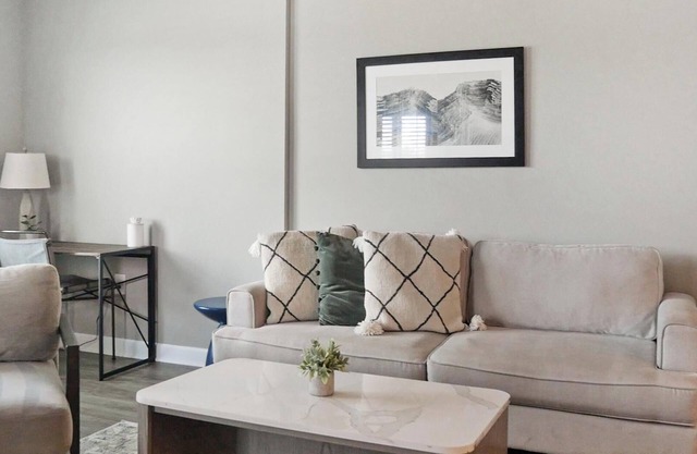 Landing | Beautiful 1BD, Pool, Yoga Studio