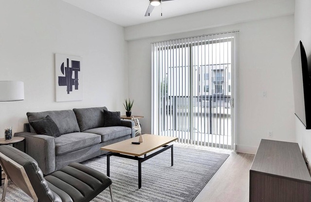 Landing | Beautiful 1BD in Denton