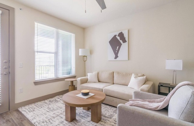 Landing at Enclave at Woodland Lakes - 1 Bedroom in The Woodlands