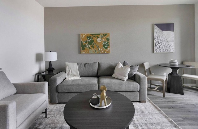 Landing | Beautiful 1BD, Rooftop Lounge, Clubhouse
