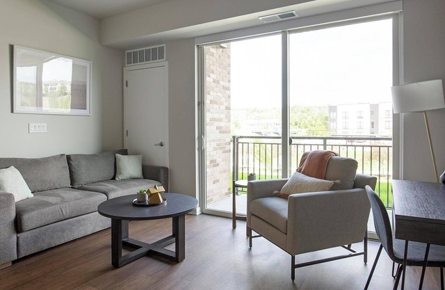 Landing at The Darby at Briarcliff - 2 Bedrooms in Downtown North Kansas City