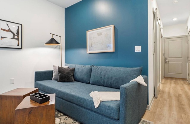 Landing | Chic 1BD, Gym