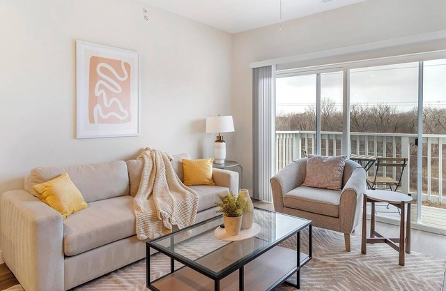 Landing at Willow Glen Lofts - 1 Bedroom in Willow Springs