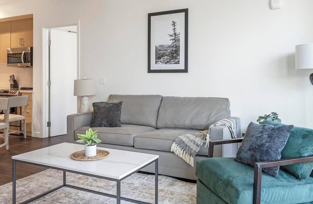 Landing at RendezVous Urban Flats - 2 Bedrooms in South Tucson