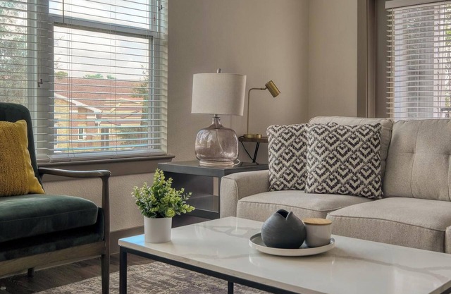 Landing | Incredible 2BD, Yoga Studio, Clubhouse