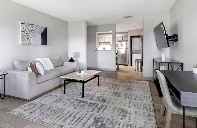 Landing | Incredible 1BD, Gym, Clubhouse