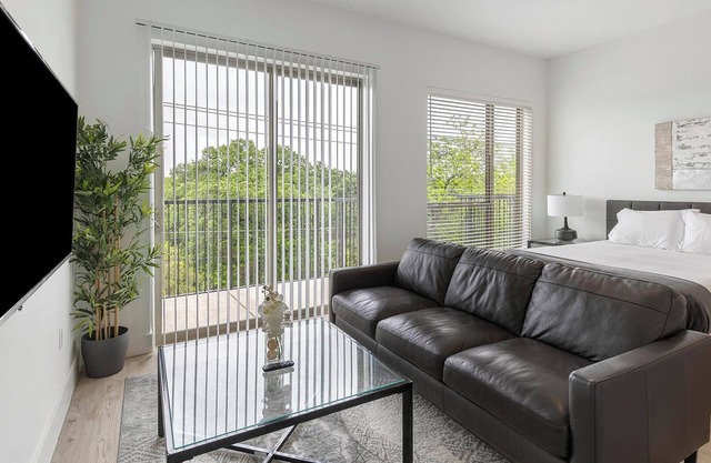 Landing | Incredible 1BD in Denton