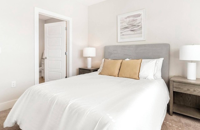 Landing | Incredible 1BD, Clubhouse, Pool