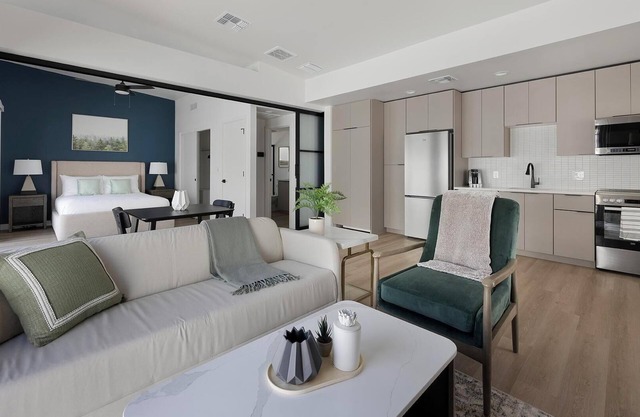 Landing | Incredible 1BD, Clubhouse, Pool