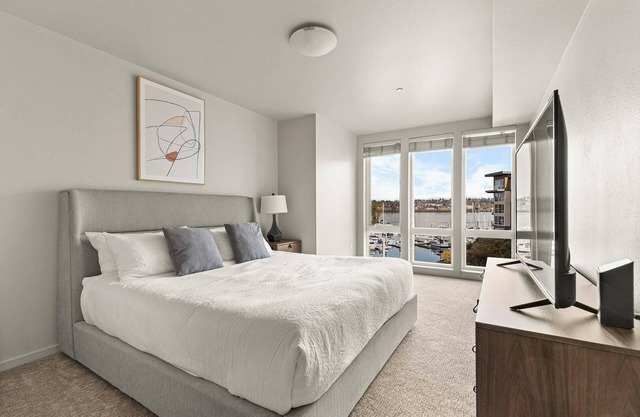 Landing | Incredible 2BD, Courtyard, Gym