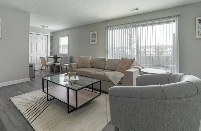 Landing | Incredible 2BD, Gym, Pool