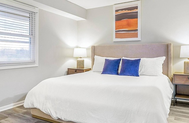 Landing | Incredible 1BD, Gym, Courtyard