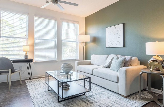 Landing | Incredible 1BD, Gym, Pool