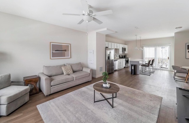 Landing at Willow Glen Lofts - 2 Bedrooms in Willow Springs