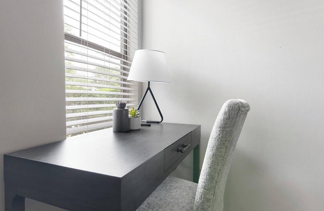 Landing | Modern 2BD, Pool, Clubhouse