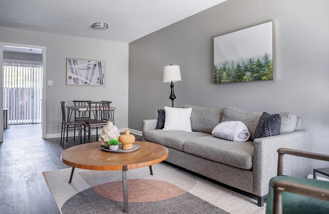 Landing | Modern 2BD, Pool