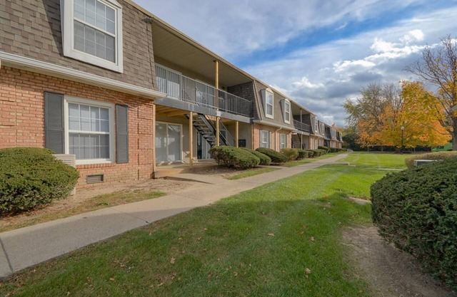 Landing | Modern 2BD, Pool
