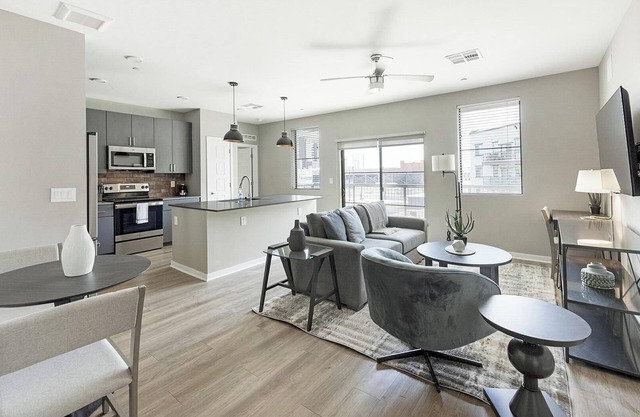 Landing | Spectacular 2BD, Pool, Rooftop Lounge