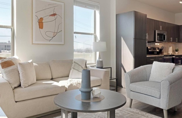 Landing | Spectacular 1BD, Pool, Gym