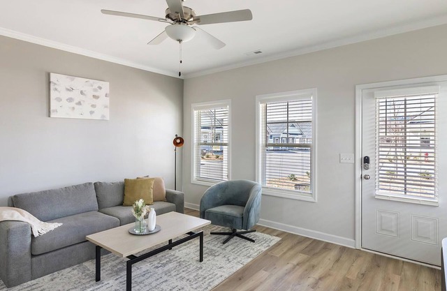 Landing | Spectacular 1BD, Gym, Pool