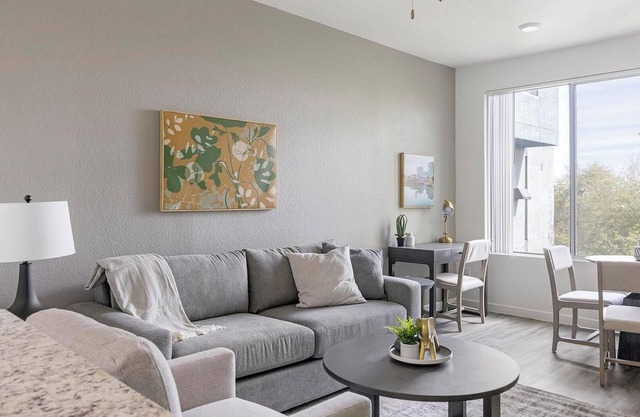 Landing | Stunning 1BD, Game Room, Rooftop Lounge