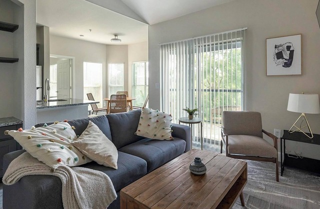 Landing at Residences at River Park West - 2 Bedrooms in Riverpark West