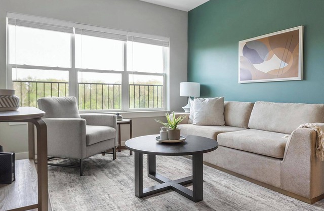 Landing | Stylish 1BD, Gym, Clubhouse