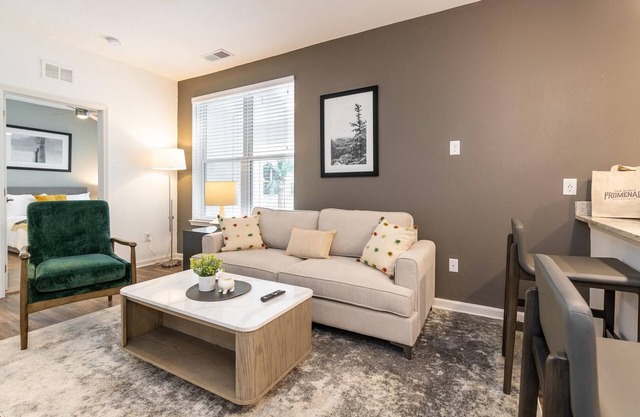 Landing | Stylish 1BD, Pool, Clubhouse