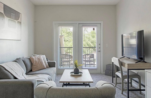Landing | Stylish 1BD, Gym, Clubhouse