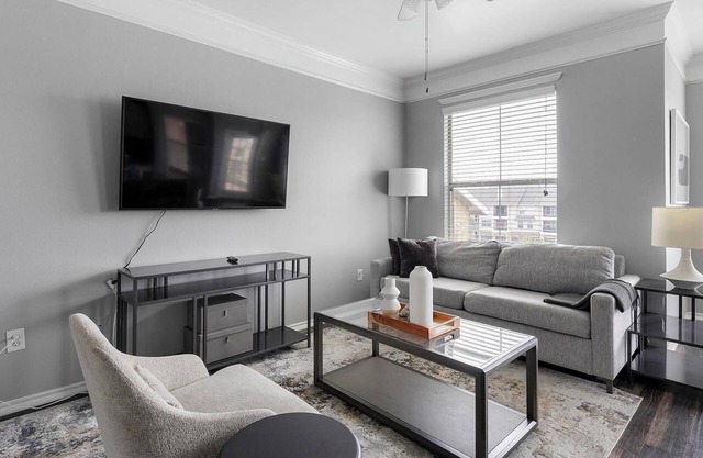 Landing | Stylish 1BD, Gym, Clubhouse