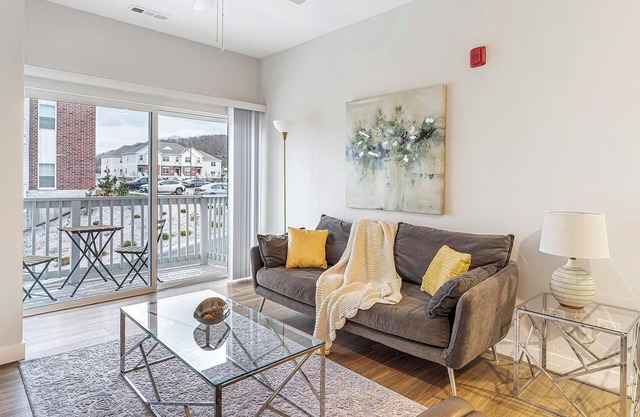 Landing | Stylish 2BD, Gym, Clubhouse