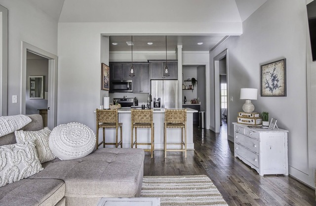 Landshark | 3 Bed, 2 Bath