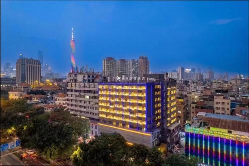 Langham Honor International Hotel Canton Fair Complex Kecun Metro Station Branch - Free Shuttle Bus to Canton Fair Complex During Canton Fair Period & Free Deliver Service to Guangzhou Baiyun International Airport