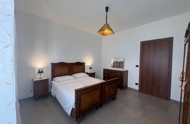 Langhe da Cartolina Accommodation with 6 beds plus a crib.