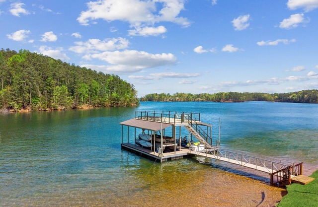 Lanier Islands Point With Dock