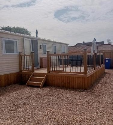 Lapwing Lodge, Howdales