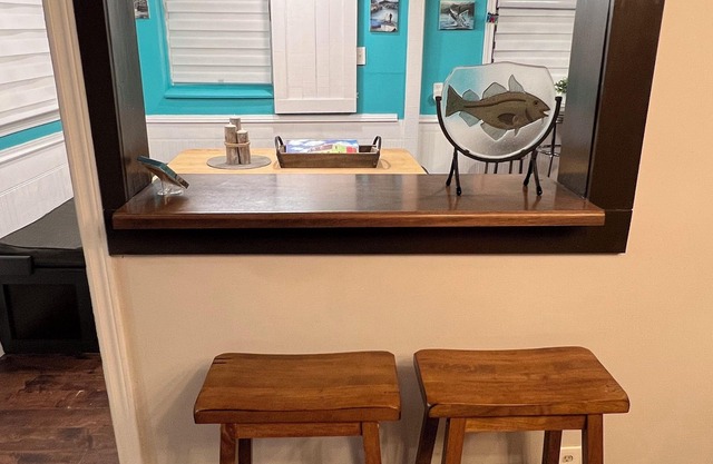 Large 1 Bedroom Apartment in the Heart of Quidi Vidi (Ground Level)