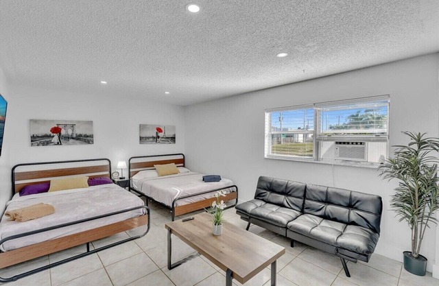 Large 2 Bed Studio Close to Beach & Hard Rock HA03