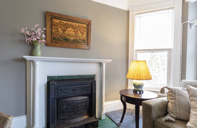 Large 2 Bedroom 2 Bath Apartment in Wausau's East Hill Historic District