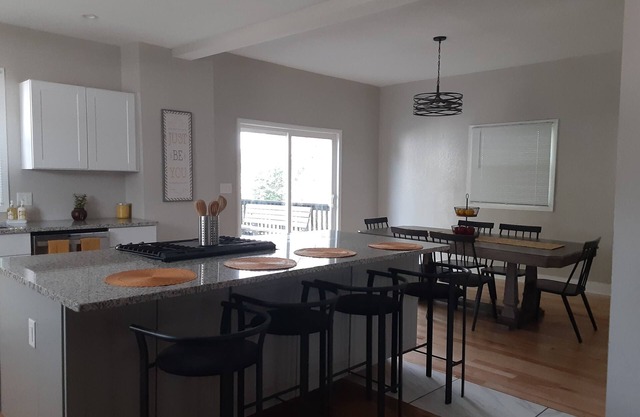 Large 3 Bedroom Home with Bonus Room and Deck