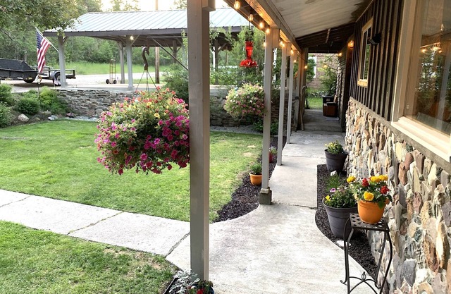 Large 5 Bed 3 Bath Cabin with 2 Full Kitchens will accommodate a larger group.